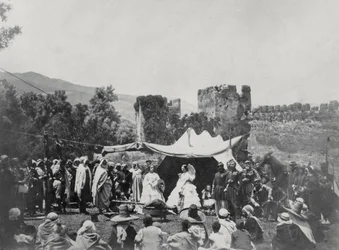 A Imperatriz Eugenie (1826-1920) viajando na Argélia, em junho de 1865 (foto bw)